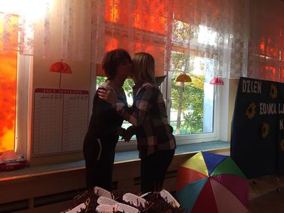 Zdjęcie 13 - DZIEŃ WYJĄTKOWY... CZYLI ŚWIĘTUJEMY "DZIEŃ EDUKACJI NARODOWEJ"