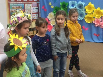 Zdjęcie 4 - POMÓŻ MI PRZYJACIELU - INTEGRACJA W OCZACH DZIECKA