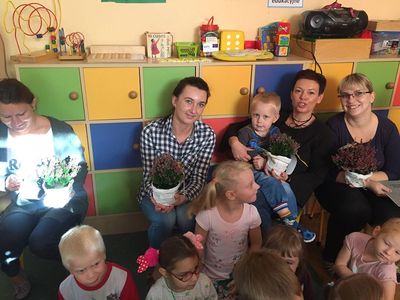 Zdjęcie 7 - DZIEŃ WYJĄTKOWY... CZYLI ŚWIĘTUJEMY "DZIEŃ EDUKACJI NARODOWEJ"