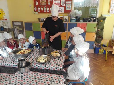 Zdjęcie 11 - MASTERCHEF JUNIOR ZDROWY SOK I SAŁATKA