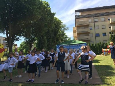 Zdjęcie 35 - POŻEGNANIE PRZEDSZKOLAKÓW 2019
