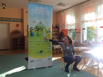 Zdjęcie 41 - "DRUŻYNA SEGREGOLANDII", CZYLI SPOTKANIE PRZEDSZKOLAKÓW Z PRZEDSTAWICIELEM KZGRL