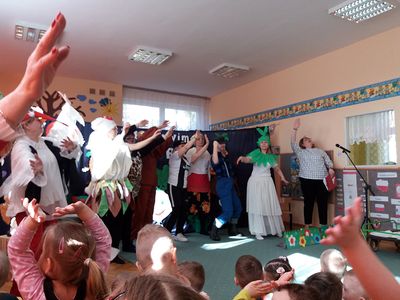 Zdjęcie 61 - Pierwszy Dzień Wiosny - Przedstawienie "Rzepka"