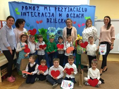 Zdjęcie 1 - POMÓŻ MI PRZYJACIELU - INTEGRACJA W OCZACH DZIECKA