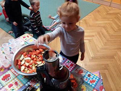 Zdjęcie 23 - Soki owocowo-warzywne pijemy, bo zdrowi być chcemy