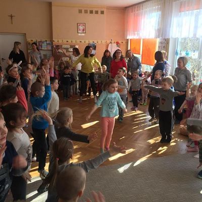 Zdjęcie 5 - WYJĄTKOWI... I KOLOROWI.... DZIEŃ KOLOROWEJ SKARPETKI 2018