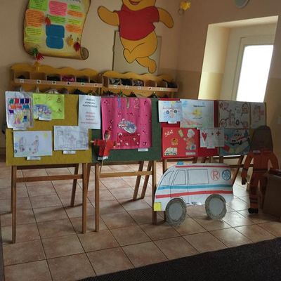 Zdjęcie 5 - PODSUMOWANIE KONKURSU PLASTYCZNEGO "RATOWNIK MEDYCZNY - BOHATER DNIA CODZIENNEGO"