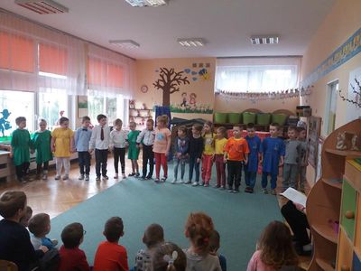 Zdjęcie 10 - Obchody Pierwszego Dnia Wiosny i Światowego Dnia Osób z Zespołem Downa