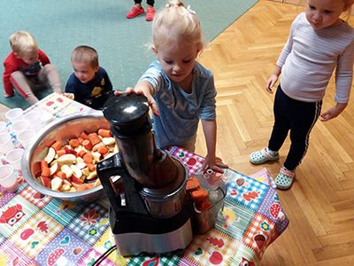Zdjęcie 20 - Soki owocowo-warzywne pijemy, bo zdrowi być chcemy
