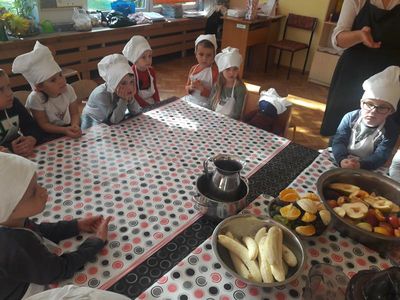Zdjęcie 9 - MASTERCHEF JUNIOR ZDROWY SOK I SAŁATKA