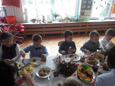 Zdjęcie 4 - WIGILIA U TYGRYSKÓW 2018R