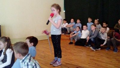 Zdjęcie 2 - STARSZAKI I ICH UDZIAŁ W PRZEGLĄDZIE POEZJI