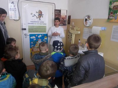 Zdjęcie 2 - TYGRYSKI U HIGIENISTKI SP 12