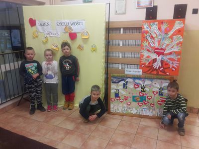 Zdjęcie 2 - Światowy Dzień Pozdrowień i Życzliwości