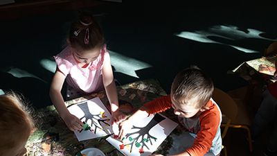Zdjęcie 6 - Praca plastyczna "Jesienne drzewa"