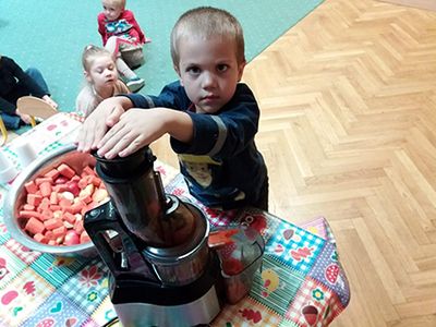 Zdjęcie 59 - Soki owocowo-warzywne pijemy, bo zdrowi być chcemy