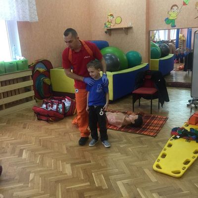 Zdjęcie 23 - WIELCY RATOWNICY....