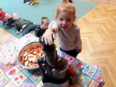 Zdjęcie 22 - Soki owocowo-warzywne pijemy, bo zdrowi być chcemy