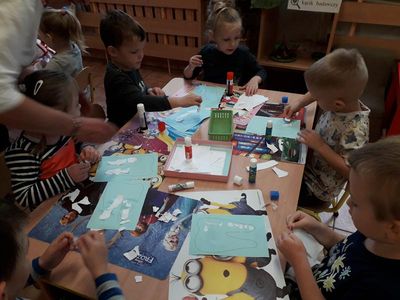 Zdjęcie 3 - KRÓLICZKI POZNAJĄ ŚWIAT WG KONCEPCJI F. FROEBLA